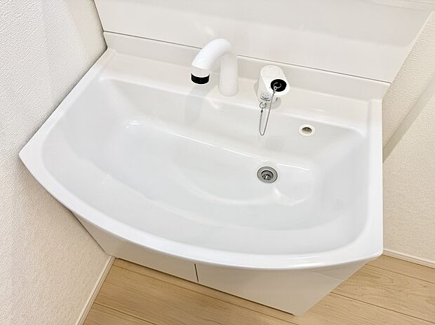 ■手洗いや顔を洗う時も快適に使える便利なシャワー