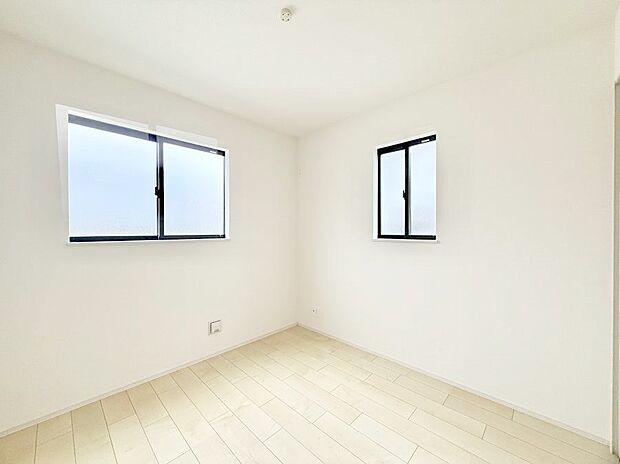 B号棟 ■落ち着いた色合いのお部屋で穏やかな時間を楽しめます