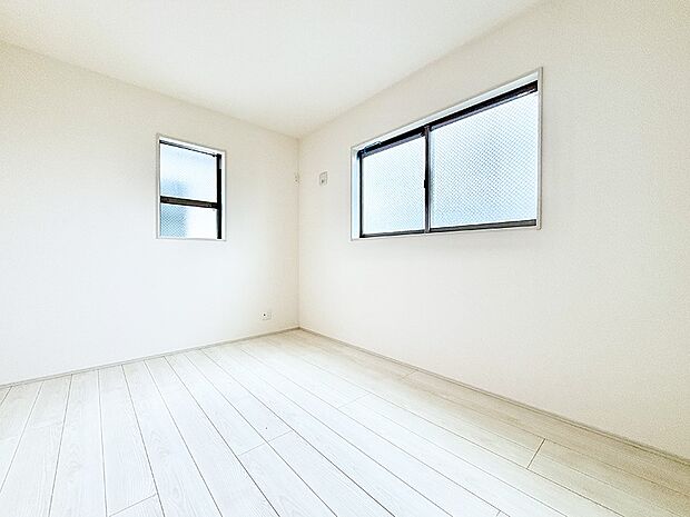 7号棟 ■窓の配置や通気性の良い設計で部屋の空気がこもらず、常に新鮮な空気が流れます