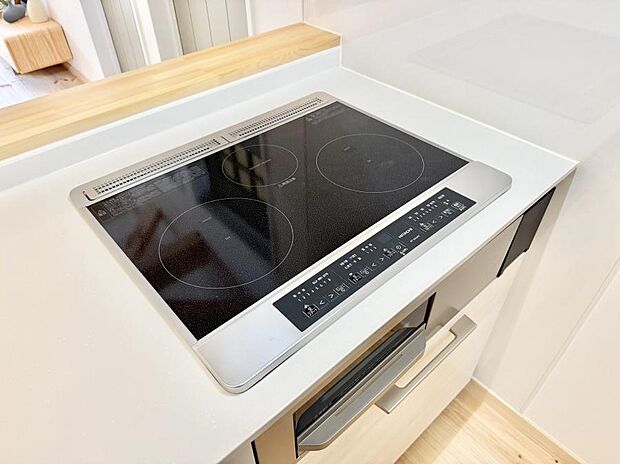 ■お手入れが楽なIHクッキングヒーターです♪