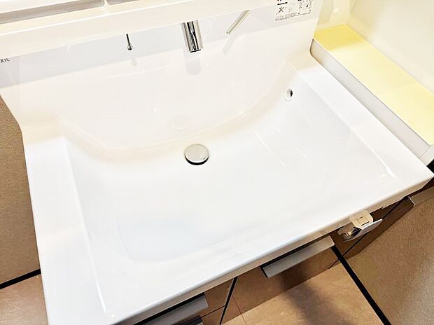 ■手洗いや顔を洗う時も快適に使える便利なシャワー