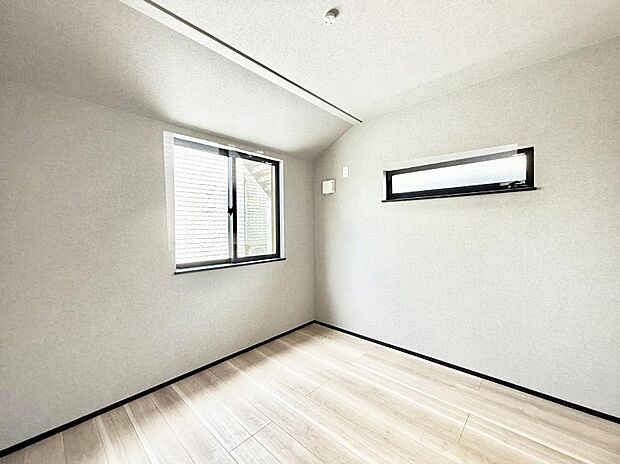 A号棟 ■落ち着いた色合いのお部屋で穏やかな時間を楽しめます