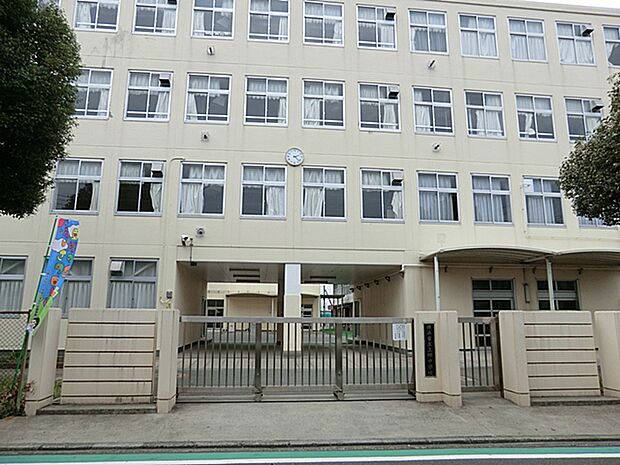 中学校 1900m 横浜市立上郷中学校