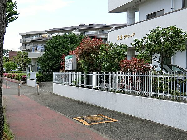 病院 1100m 並木クリニック