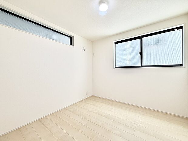 3号棟  ■落ち着いた色合いのお部屋で穏やかな時間を楽しめます