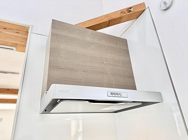 ■調理時の蒸気や匂いが換気扇に誘導され、効率的に排煙ができます。