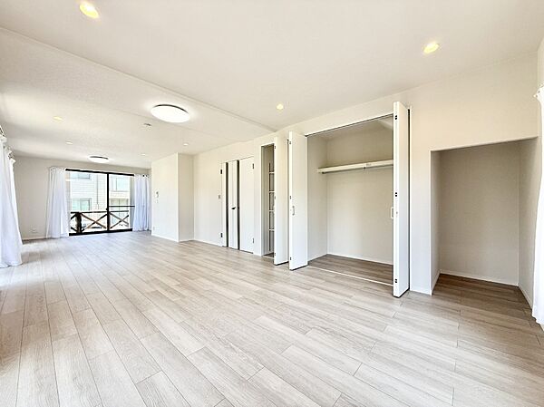 ■心落ち着く場所、ゆったり過ごせるリビング