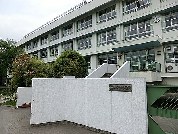 中学校 850m 稲城市立稲城第二中学校