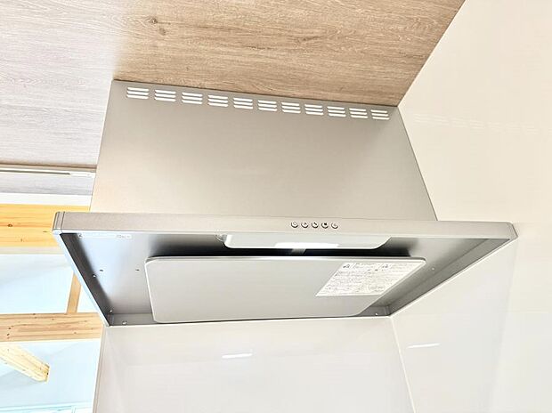 ■フードに覆われている為、匂いが換気扇に誘導され、効率的に排煙ができます