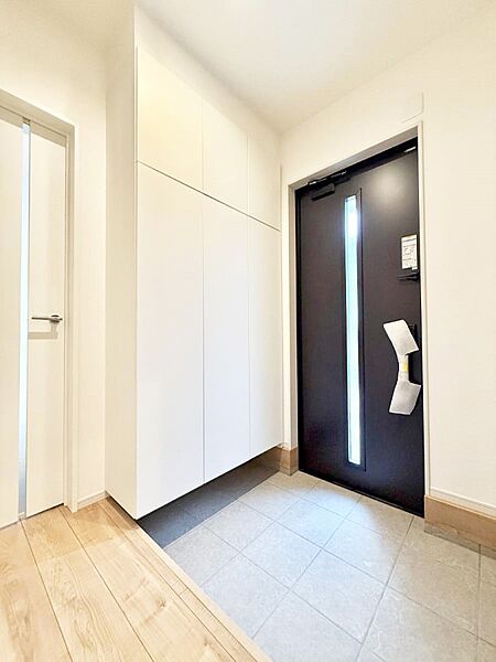 1号棟  ■ ここから始まる一日、すっきり整った玄関