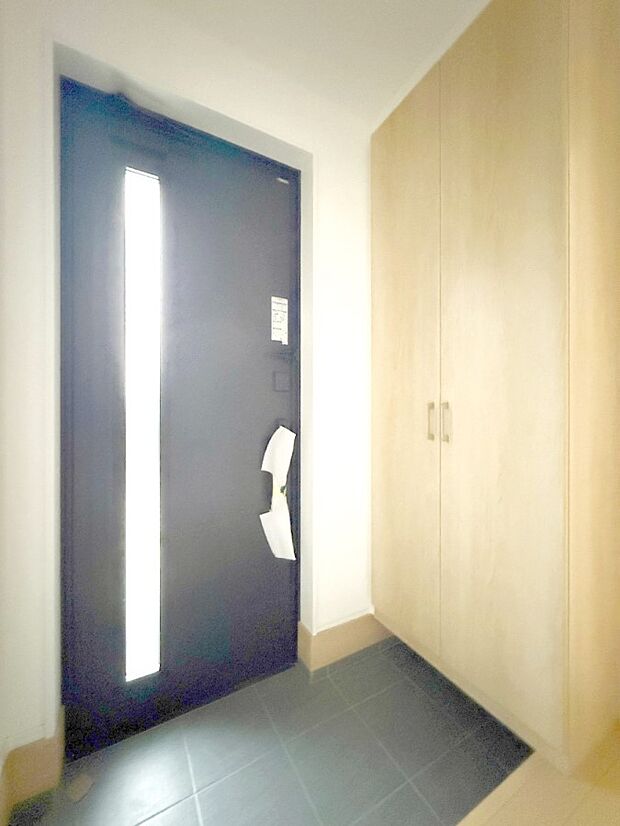 2号棟 ■玄関はお家の顔!おしゃれな玄関でお客様をお迎え!