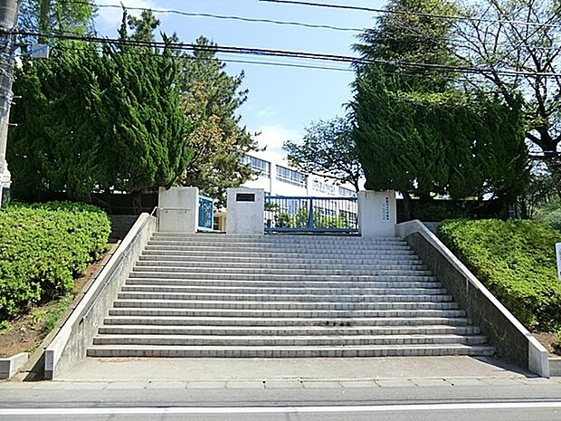 小学校 600m 町田市立鶴川第四小学校