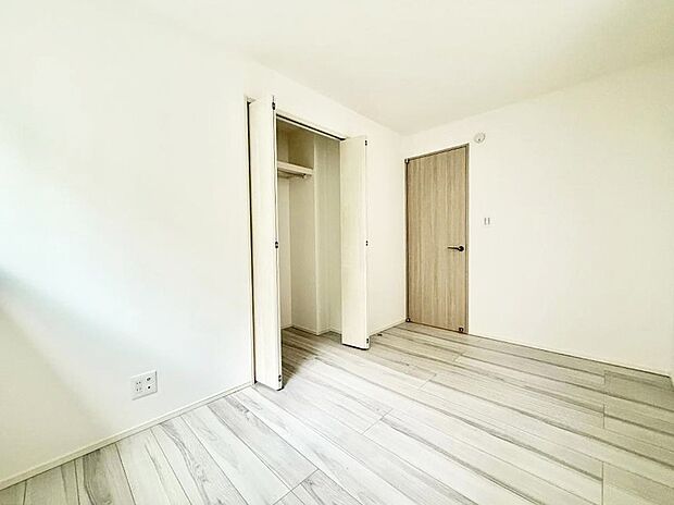 2号棟  ■自分だけのスペース どんなお部屋にするかとっても楽しみですね