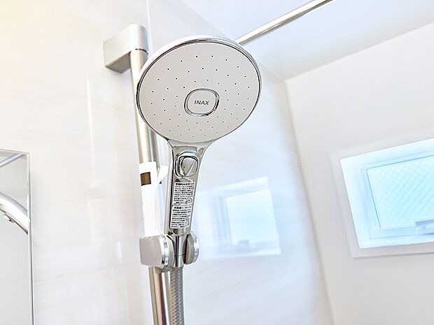 ■手元で簡単に止水できるため、水の無駄遣いを減らすことができます。