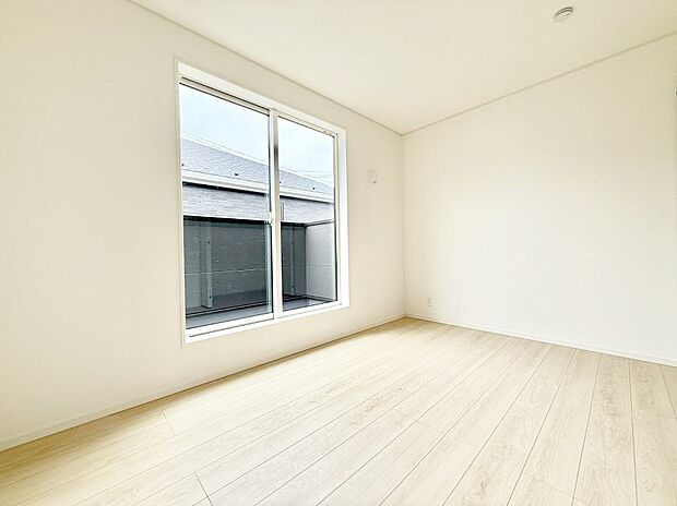 3号棟 ■落ち着いた色合いのお部屋で穏やかな時間を楽しめます