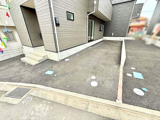 1号棟 ■毎日の駐車が快適に