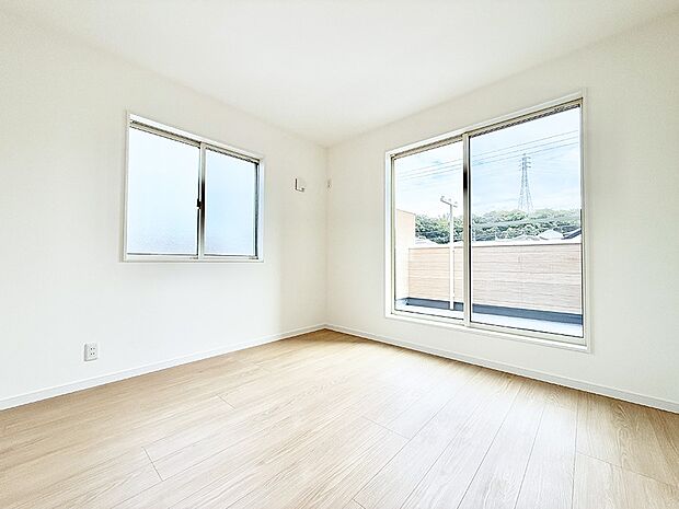1号棟 ■落ち着いた色合いのお部屋で穏やかな時間を楽しめます