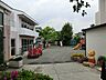 周辺：幼稚園・保育園 700m 中山幼稚園