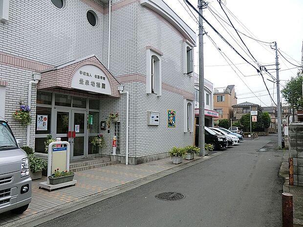 幼稚園・保育園 500m 豊泉幼稚園