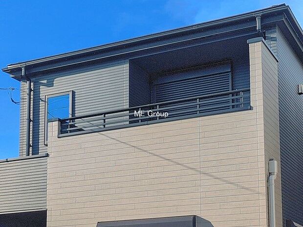 ■南向きの大型バルコニーでお洗濯も快適