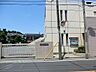 周辺：幼稚園・保育園 700m 育美幼稚園