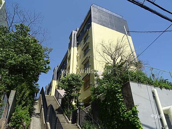 長峰ビル住宅の外観(北西側から)です。（別角度から）