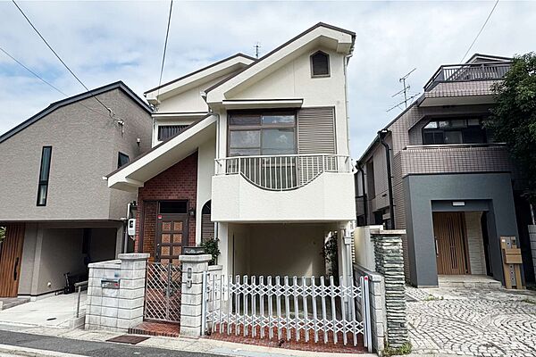 物件の外観（北西側から）です。［2025年6月27日撮影］