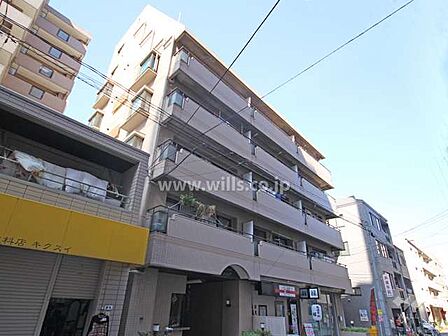 ヴェルドール六甲道マンションの外観(南西側から)です。JR六甲道駅から徒歩6分にある新耐震基準マンション。3駅3沿線利用可能な好立地!