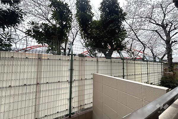 バルコニーからの眺め（南西方向）です。［2026年4月5日撮影］