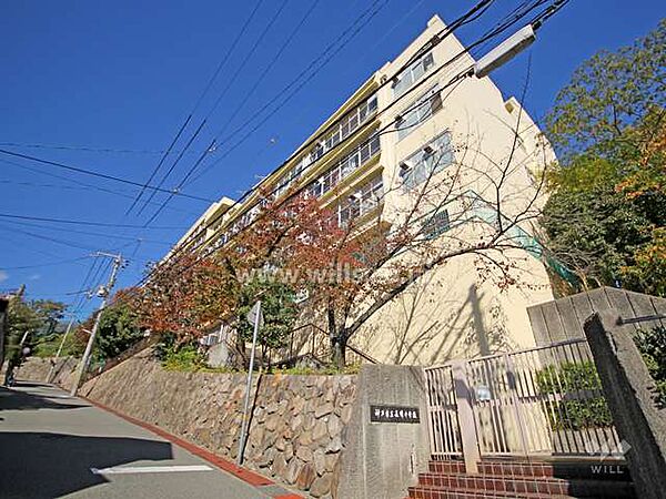 長峰中学校[公立]の外観