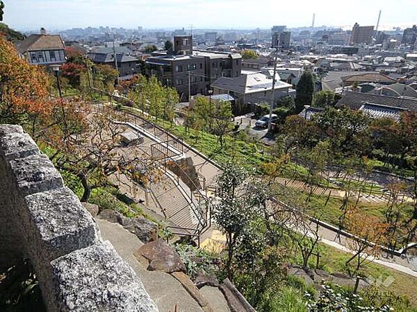 岡本梅林公園（岡本公園）の外観