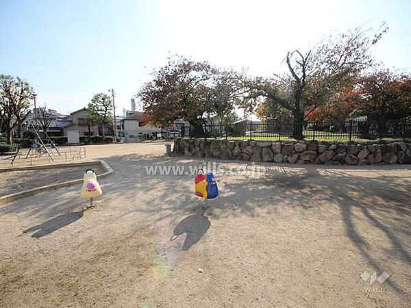 求女塚東公園の外観