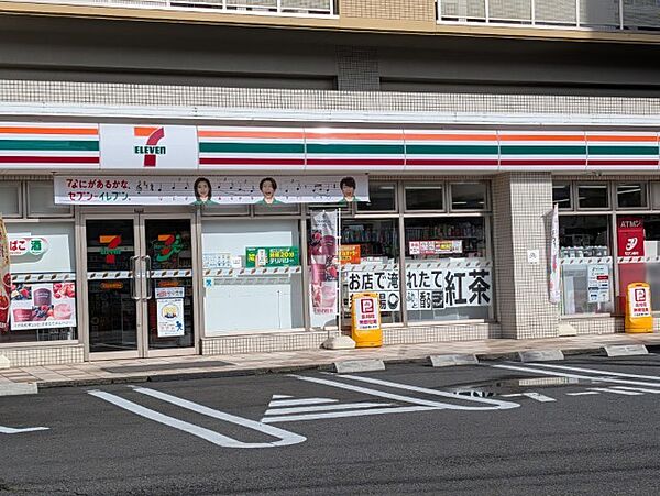 セブンイレブン多摩境駅前店まで約120m