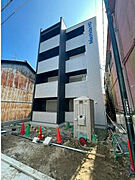 柏原駅より徒歩4分 3階 築1年の賃貸物件