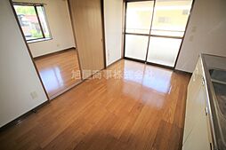 タウン丸山A 2階2DKのリビング/ダイニング