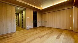 都営大江戸線 牛込柳町駅 徒歩5分の賃貸マンション 5階2LDKのリビング/ダイニング