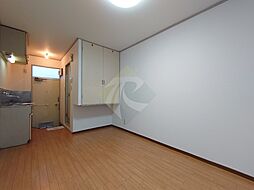 JR山手線 新大久保駅 徒歩10分の賃貸アパート 1階ワンルームのリビング/ダイニング