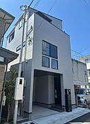 護国寺駅より徒歩8分 新築 3階建の賃貸物件