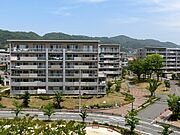 石橋阪大前駅よりバス8分 徒歩2分 築18年5ヶ月 6階建の賃貸物件