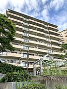千里中央駅よりバス13分 徒歩1分 築35年5ヶ月 9階建の賃貸物件