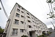 高槻市駅よりバス16分 徒歩2分 築54年10ヶ月 5階建の賃貸物件