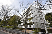 ＵＲ都市機構泉北城山台二丁団地３—２７棟 3階 築38年2ヶ月の賃貸物件