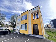 旭川駅より徒歩31分 築8年11ヶ月 2階建の賃貸物件