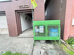 6 / 8