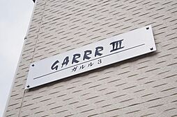 8 / 22