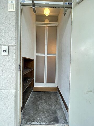 玄関