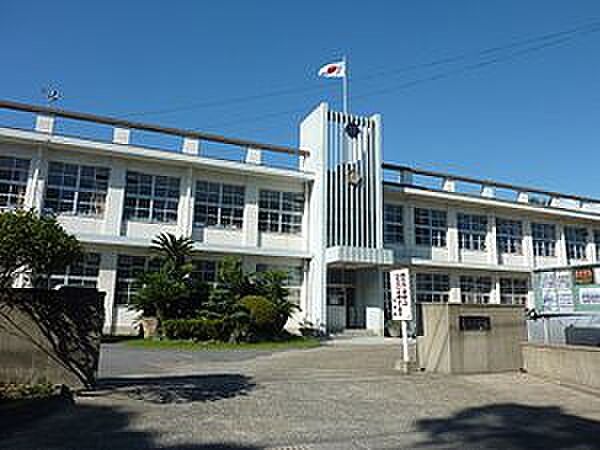 神戸市立垂水中学校（1345m）
