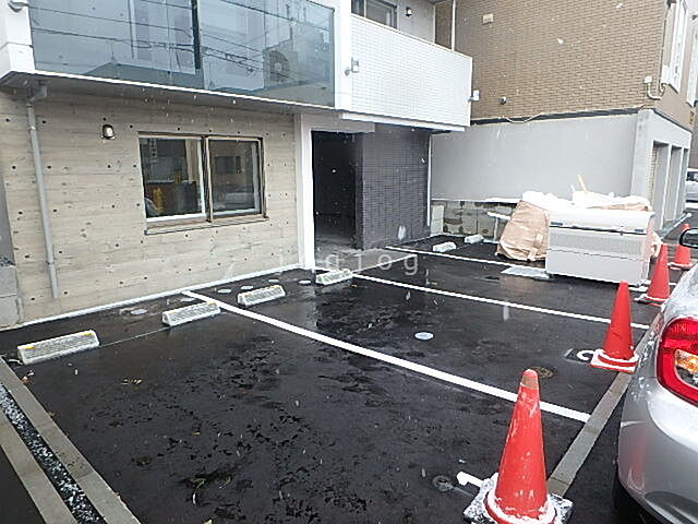 11 / 14
