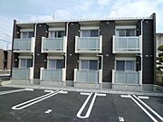  2階 築11年の賃貸物件