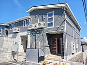  築4年2ヶ月 2階建の賃貸物件